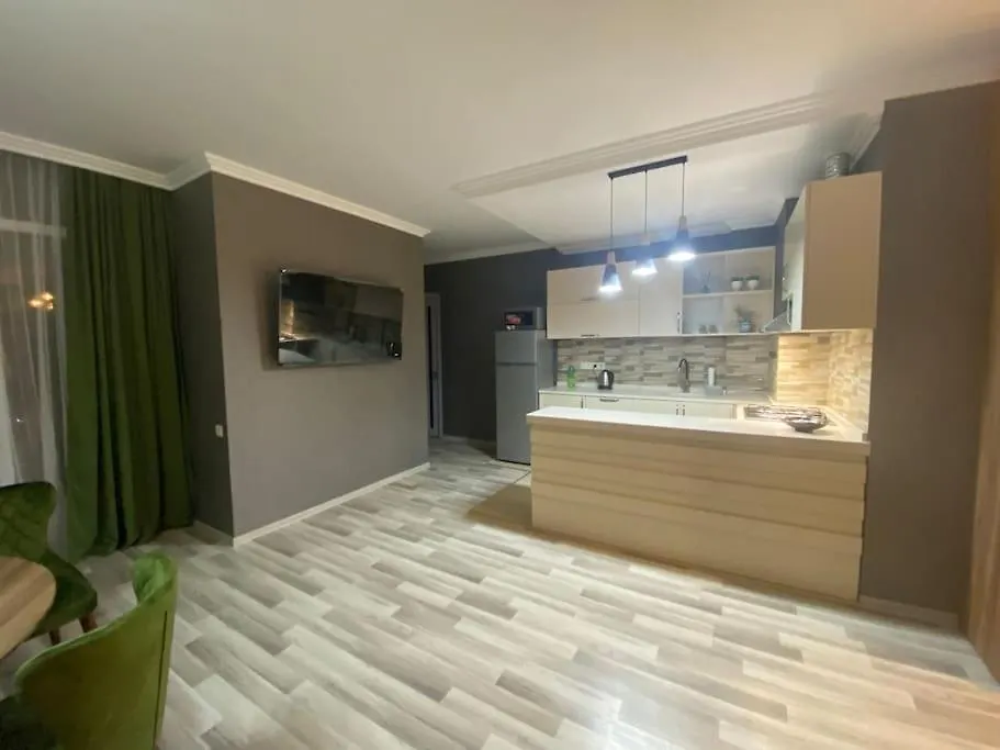 아파트 Pirosmani 18D, 3 Rooms, 23 Floor 바투미